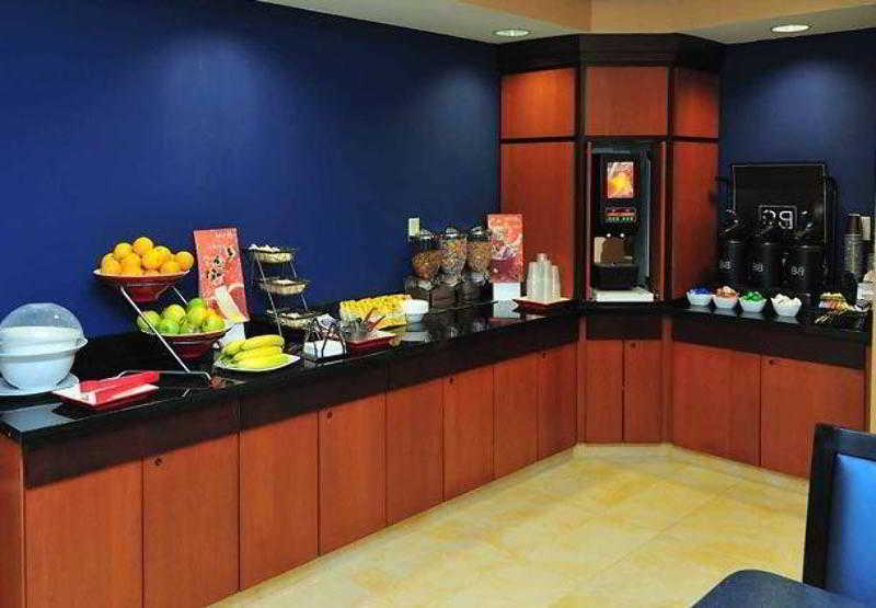 Fairfield Inn & Suites Memphis Олив-Бранч Экстерьер фото